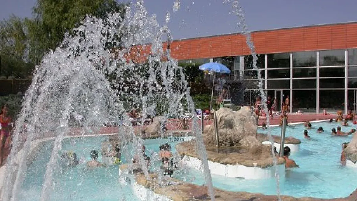 Piscine Aqualudia
