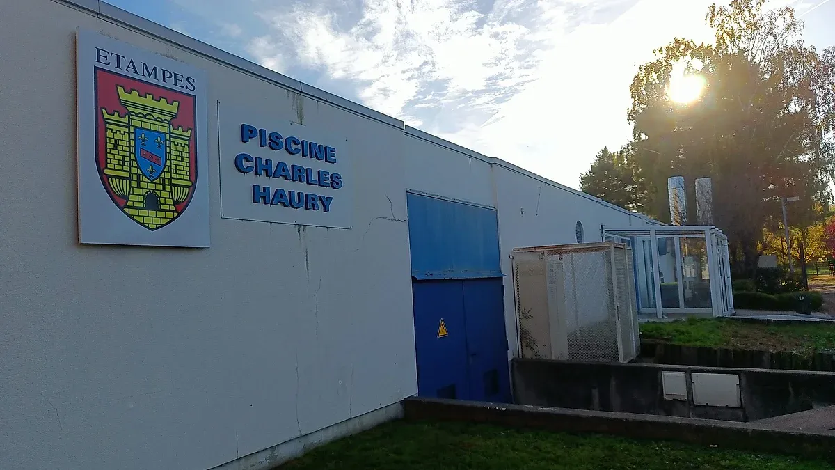 Piscine d'Angerville