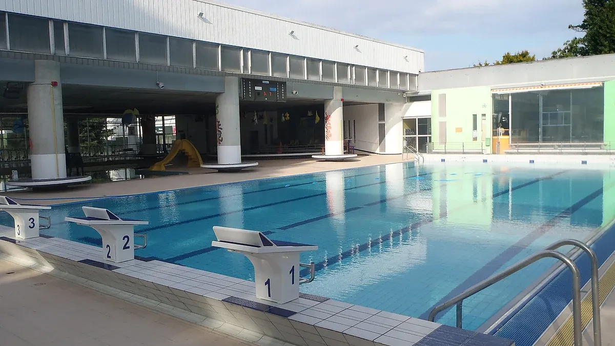 Piscine de Montclar