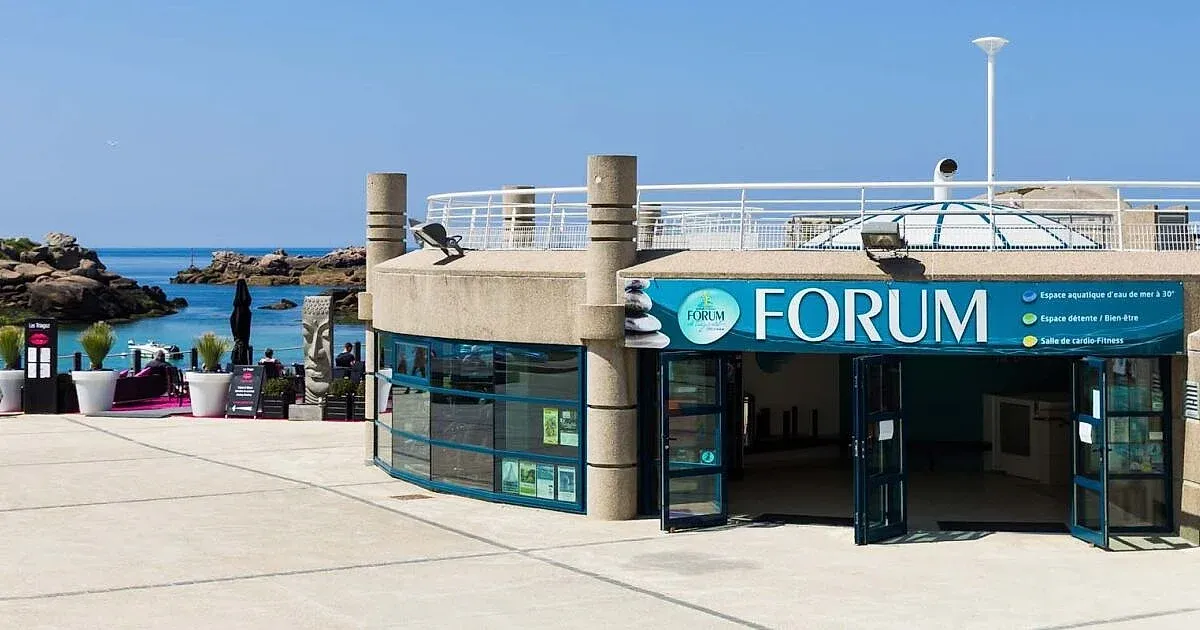 Piscine Forum de Tregastel