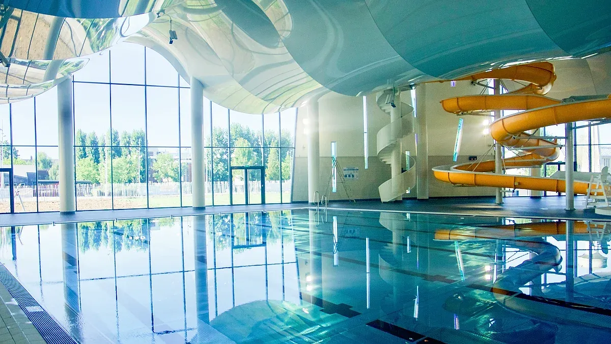 Piscine Elie Desbin